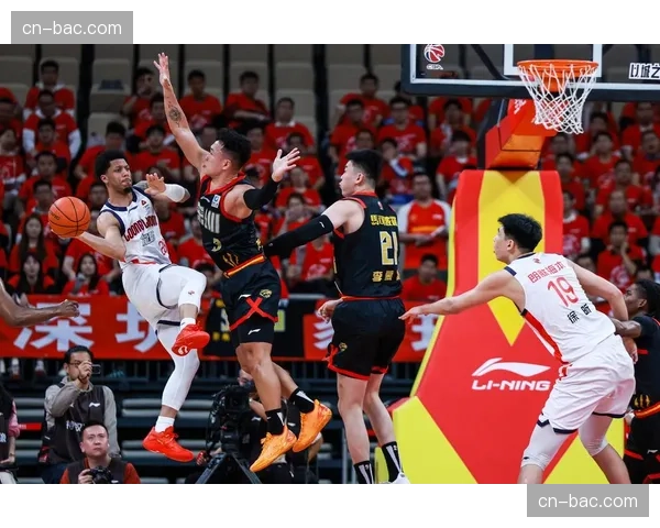 广州朗肽海本94-103负于北京 防守篮板保护不力成败因